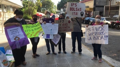 Diario HOY | Pacientes ostomizados del IPS exigen insumos para continuar tratamientos