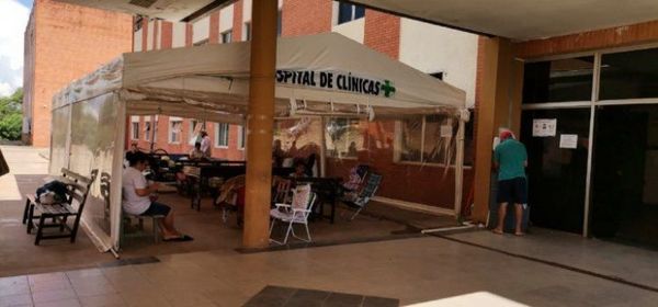 Trabajadores de Clínicas se manifiestan para exigir recursos contra el Covid