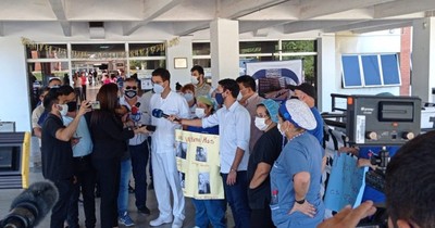 La Nación / Trabajadores de Clínicas exigen medicamentos y emplazan a Borba a solucionar los problemas