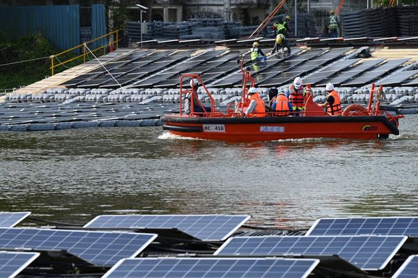 Singapur crea “granjas solares” sobre el agua a falta de espacio en tierra