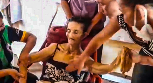 Mujer resucitó en pleno velorio, la llevaron de vuelta al hospital y allí murió - Noticiero Paraguay