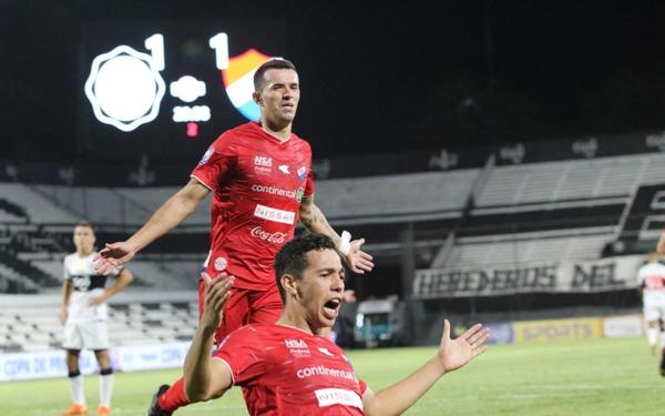 “No hay que conformarse, hay que seguir creciendo”, dice Arrúa, autor del gol “a lo Maradona” ante Olimpia - Megacadena — Últimas Noticias de Paraguay