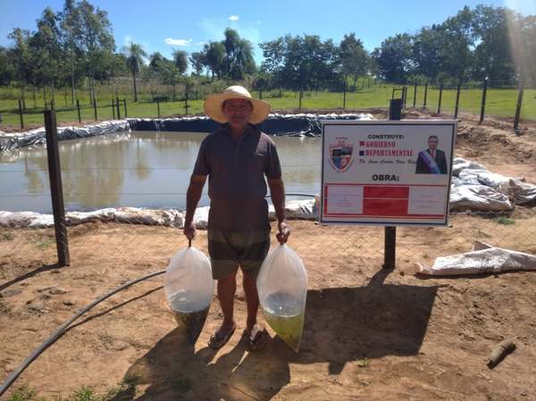 Gobernación de Guairá inaugura estanque para piscicultura - Noticiero Paraguay