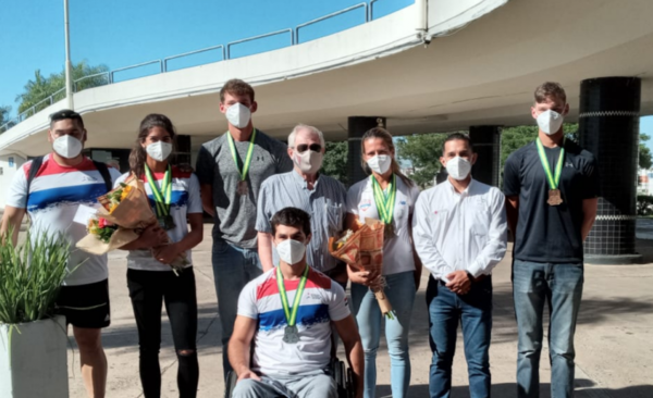 Diario HOY | Remo paraguayo gana 10 medallas en Río de Janeiro