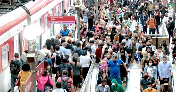 La Nación / A un año de la pandemia, Brasil alcanza nuevo récord de muertes