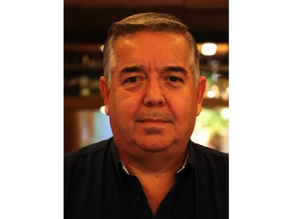 Restaurante reabre con aires renovados