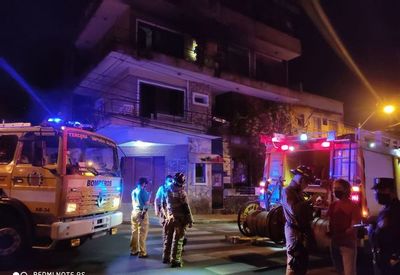 Bomberos aplacan rápidamente un incendio en un edificio del microcentro de Asunción - Nacionales - ABC Color