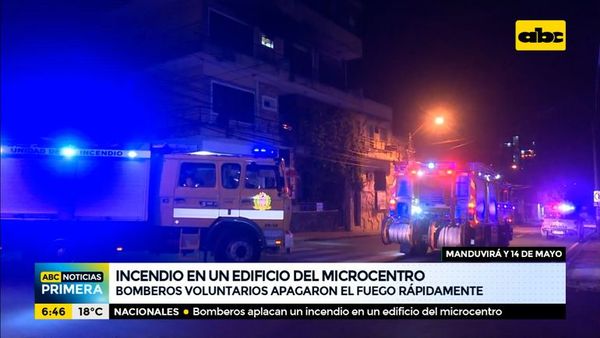 Principio de incendio en un edificio del microcentro - ABC Noticias - ABC Color