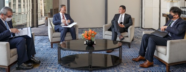 Embajada conversó con gobierno de Corea sobre posibilidad de adquirir vacunas | .::Agencia IP::.