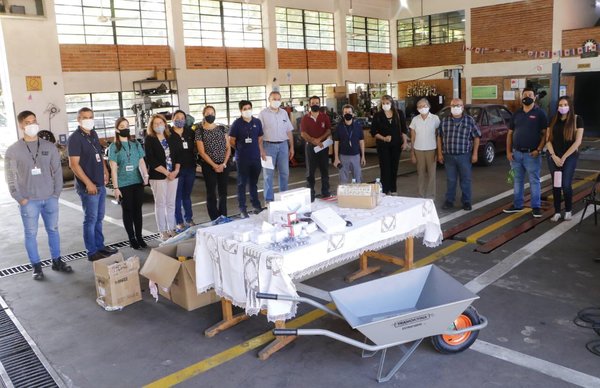 Itaipu realizó primera entrega de equipos para modernizar laboratorios de colegios técnicos | .::Agencia IP::.