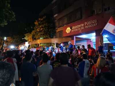 Médico recomienda tregua en las movilizaciones alegando que la situación esta desbordada - Megacadena — Últimas Noticias de Paraguay
