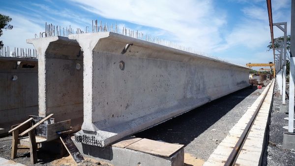 Puente Héroes del Chaco: preparan lanzador de vigas para el viaducto de acceso