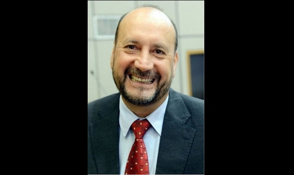 Sueldazos para una partida de funcionarios cercanos al titu del Congreso, Óscar Salomón