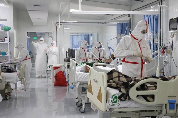 Oikóma katu: enfermos por covid llenan hospitales y hasta camas comunes se usan para terapia