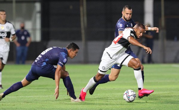 Olimpia y un gran inconveniente para completar el once 'perfecto'