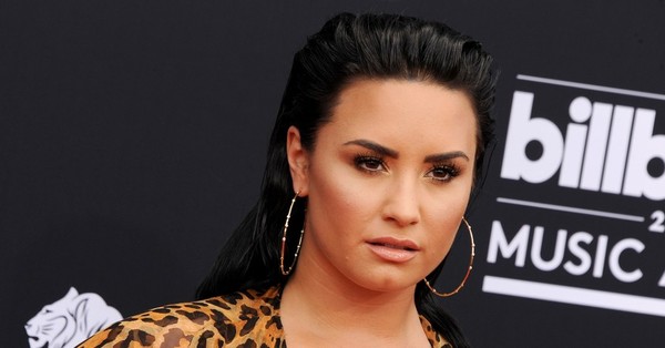 Demi Lovato revela que aún consume drogas - C9N