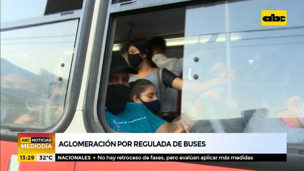 Aglomeración en buses por regulada de transportistas - ABC Noticias - ABC Color