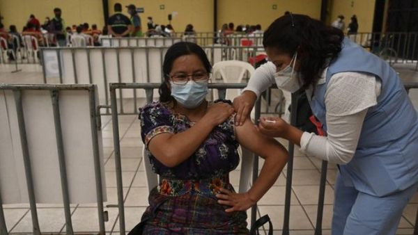 Guatemala recibe primeras 81.600 vacunas vía Covax