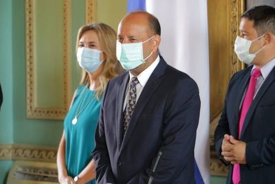 Responsabilizan al titular del Senado de siderales aumentos salariales en plena pandemia - Nacionales - ABC Color