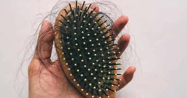 ¿Se cae el cabello luego de tener coronavirus? - SNT