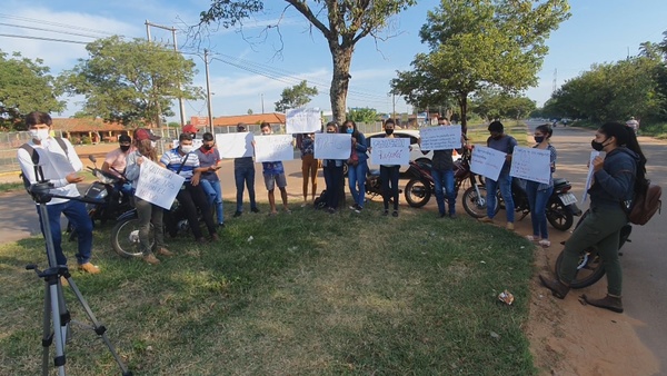 Concepción: Postulantes a la carrera de veterinaria se manifiestan