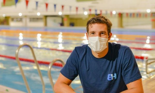 Benjamín Hockin se alista para competir en el Campeonato Sudamericano de Natación en Argentina