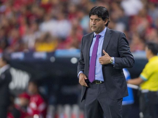El libro "Príncipe del gol", el legado de José Cardozo
