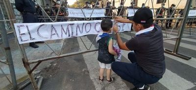 Manifestaciones contra el Gobierno cumplen su octavo día - Nacionales - ABC Color