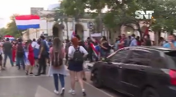 Octavo día de manifestación ciudadana - SNT