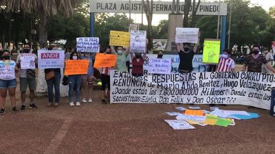 Manifestaciones contra el Gobierno y por la paz en Concepción - Nacionales - ABC Color