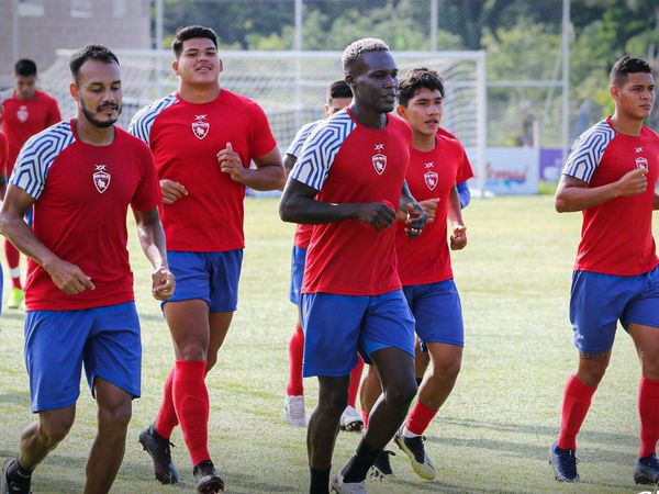 El paro de futbolistas en Bolivia se levanta tras acuerdo con dirigencia