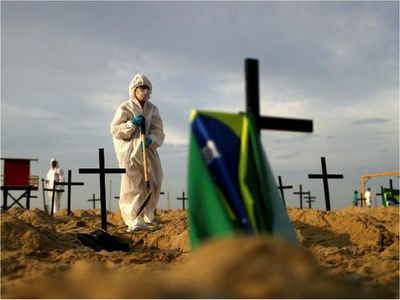 Brasil registra más de 2.200 muertes por tercer día seguido
