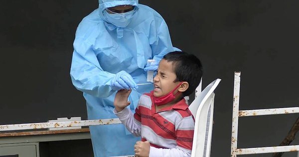 La Nación / Registran ocho niños con covid en UTI y respirador