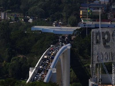 Infectólogo insta a no viajar al Brasil para evitar caos sanitario