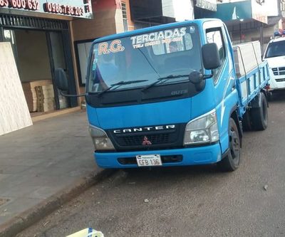 Violento asalto en local de terciadas