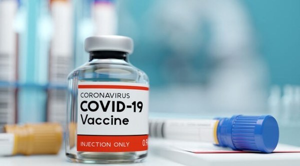 Tres empresas privadas negocian compra de vacunas: una está muy cerca