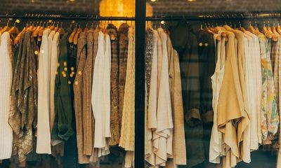 Errores de la moda que nos hacen aparentar unos kilitos extras
