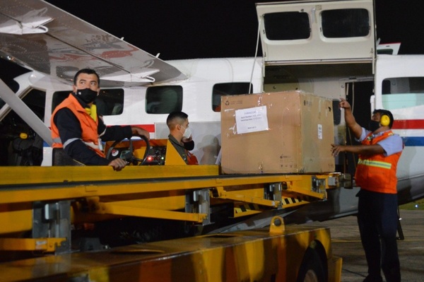 Paraguay recibió otras 3.000 dosis de vacunas contra el Covid-19 | El Independiente