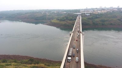 Crónica / Nadie puede viajar a Foz sin un test de covid negativo