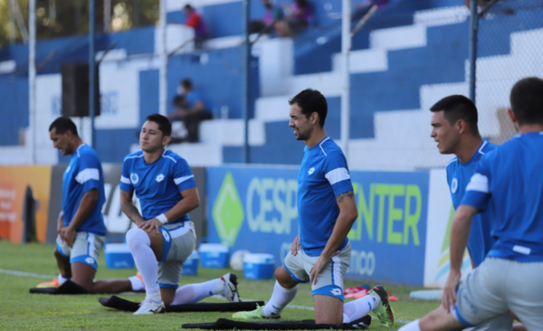 Diario HOY | 12 de Octubre recibe a Cerro Porteño en el Salinas Tanasio