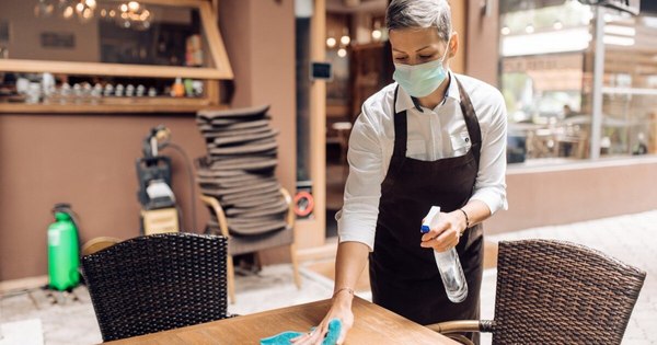 La Nación / Gremios de eventos y restaurantes piden cumplir y hacer cumplir protocolo para seguir operando