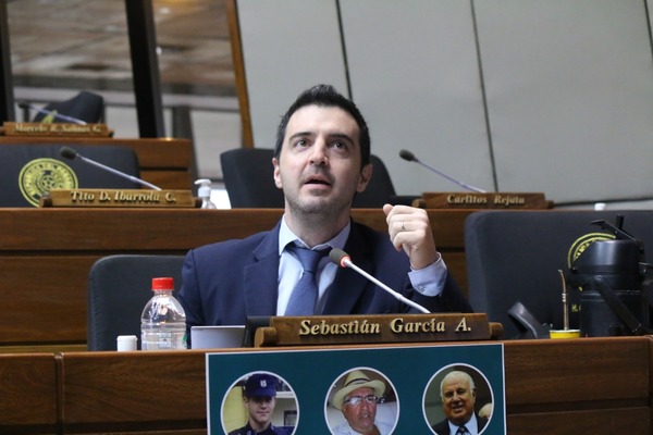 Diputado denuncia que Yacyreta, bajo administración de Duarte Frutos, es "botín político y Caja de Pandora" - ADN Digital