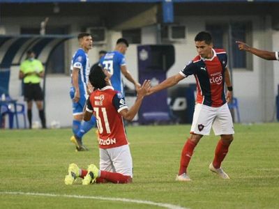 Un letal Robert Morales ratifica la levantada de Cerro Porteño
