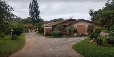 Covid ataca en hogar de ancianas: 13 contagiadas