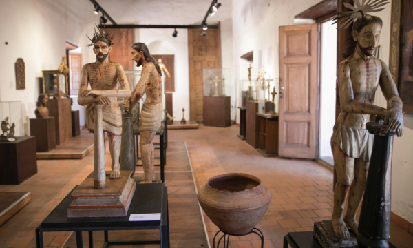 Museo Juan Sinforiano Bogarín: «Fuerza y suavidad»
