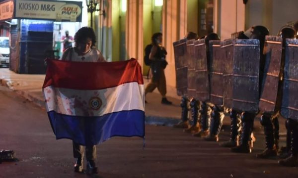 Rosa Bogarín: «Hay que resistir y luchar, porque esta generación tiene que ser capaz de liberar al país»