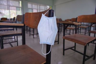 Ministro de Educación francés quiere escuelas abiertas pese al alza de covid - Mundo - ABC Color