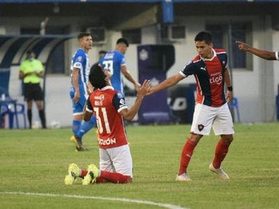 Un letal Robert Morales ratifica la levantada de Cerro Porteño