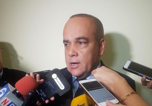 Bachi Núñez: Diputados presentarán proyecto para anular aumentos dispuestos por presidente del Senado - ADN Digital