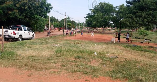 La Nación / Lambaré realiza estrictos controles sanitarios en comercios y canchas para evitar aglomeración